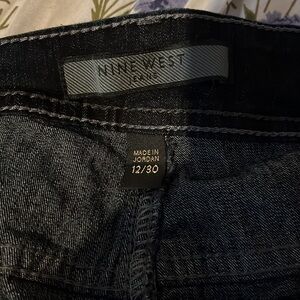 Nine West size 12 Capri Dark Wash Jeans Rise 10.5 & inseam 16.5